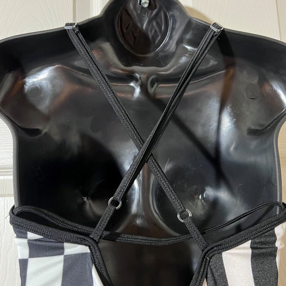 Curtain Call Costumes - Dance Costume ~ Street Performance Style #J5197 - Picture 7 of 8